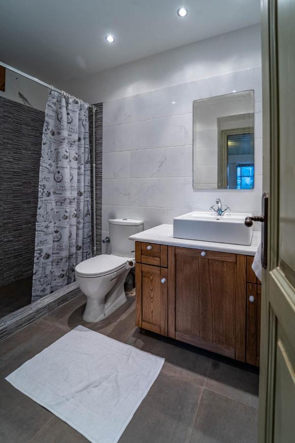 Maisonette Korfes-Κορφές-Μ Δύο Αυτόνομοι Όρoφοι Της Βίλας Κορφές Για Οικογένειες Και Μικρές Παρέες Karpenísion Exteriör bild
