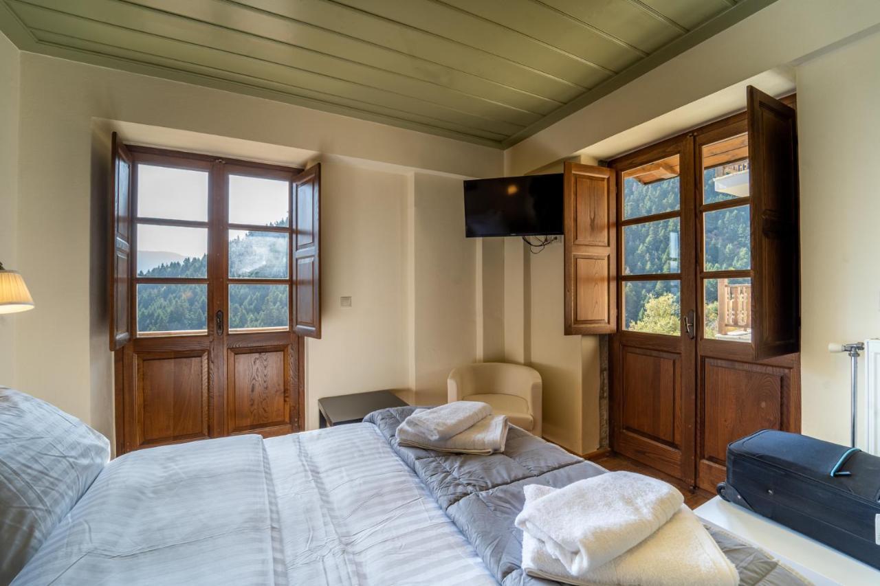 Maisonette Korfes-Κορφές-Μ Δύο Αυτόνομοι Όρoφοι Της Βίλας Κορφές Για Οικογένειες Και Μικρές Παρέες Karpenísion Exteriör bild